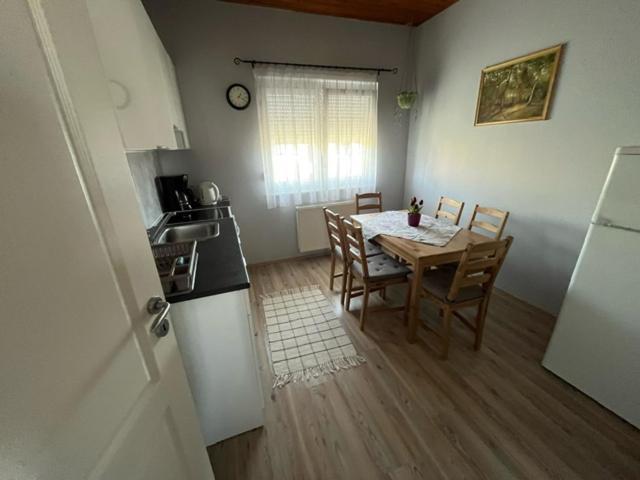 Ferienwohnung Bedi Apartmanhaz Nagykanizsa Exterior foto